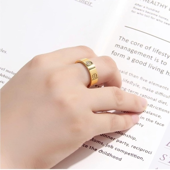 GOLD 18k Gold Plated Titatium CZ Ring - Picture 3 of 3